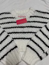 Sweaters & Knits image