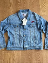 Jackets & Coats image