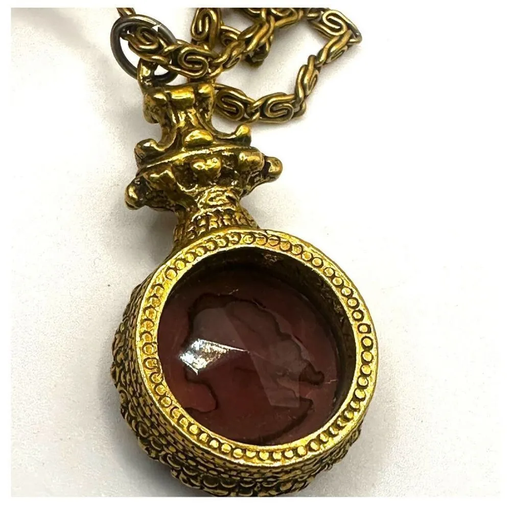 Goldette gold tone multi strand vintage purple cameo glass pendant necklace - Image 5