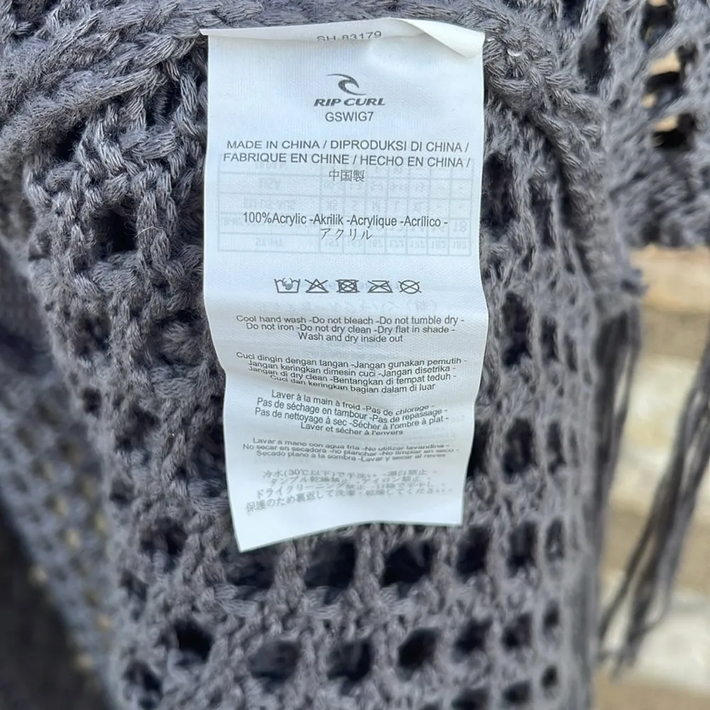 Rip Curl gray crochet sweater duster fringe cardigan size small/medium - Image 3