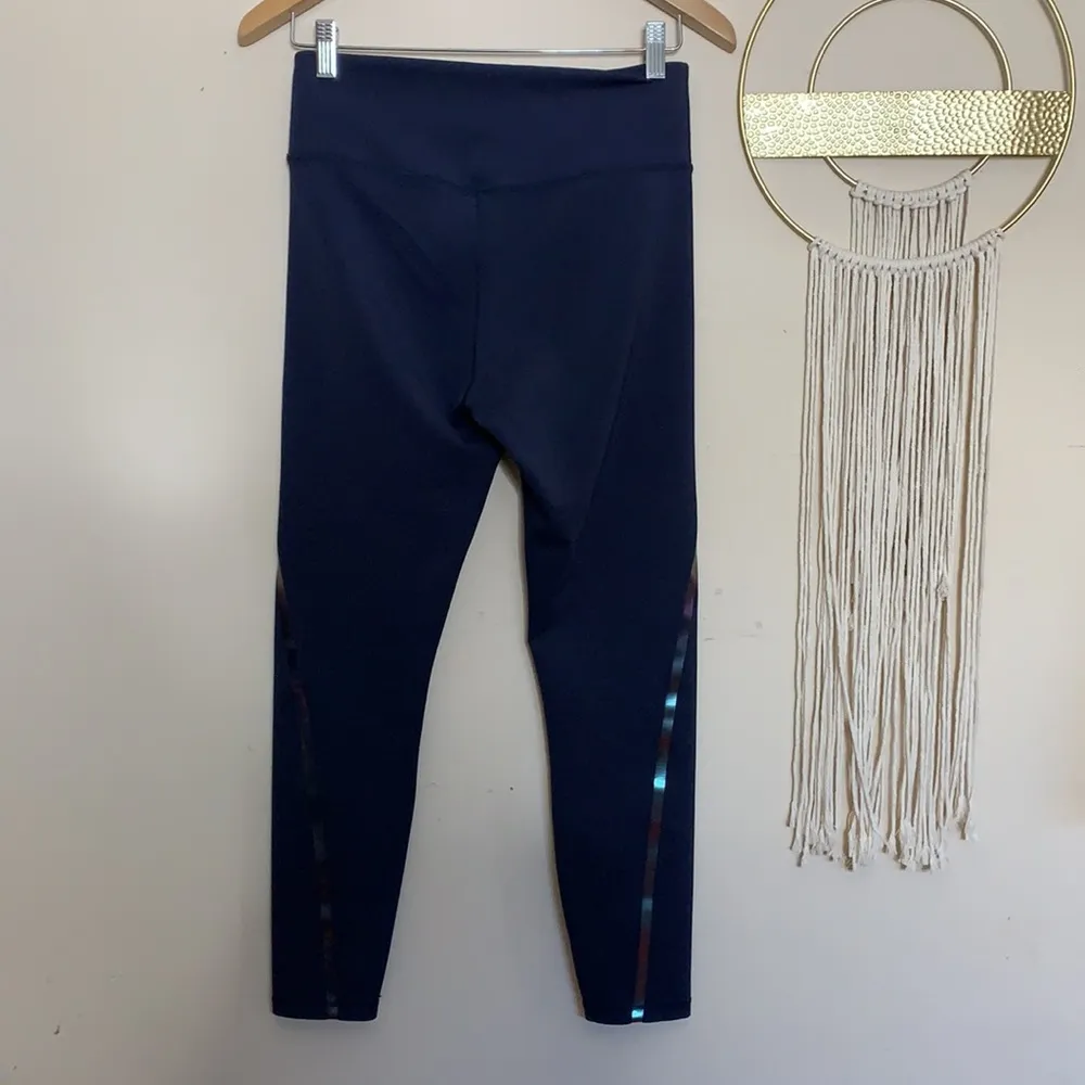 kendall & kylie • iridescent stripe athleisure leggings - Image 53