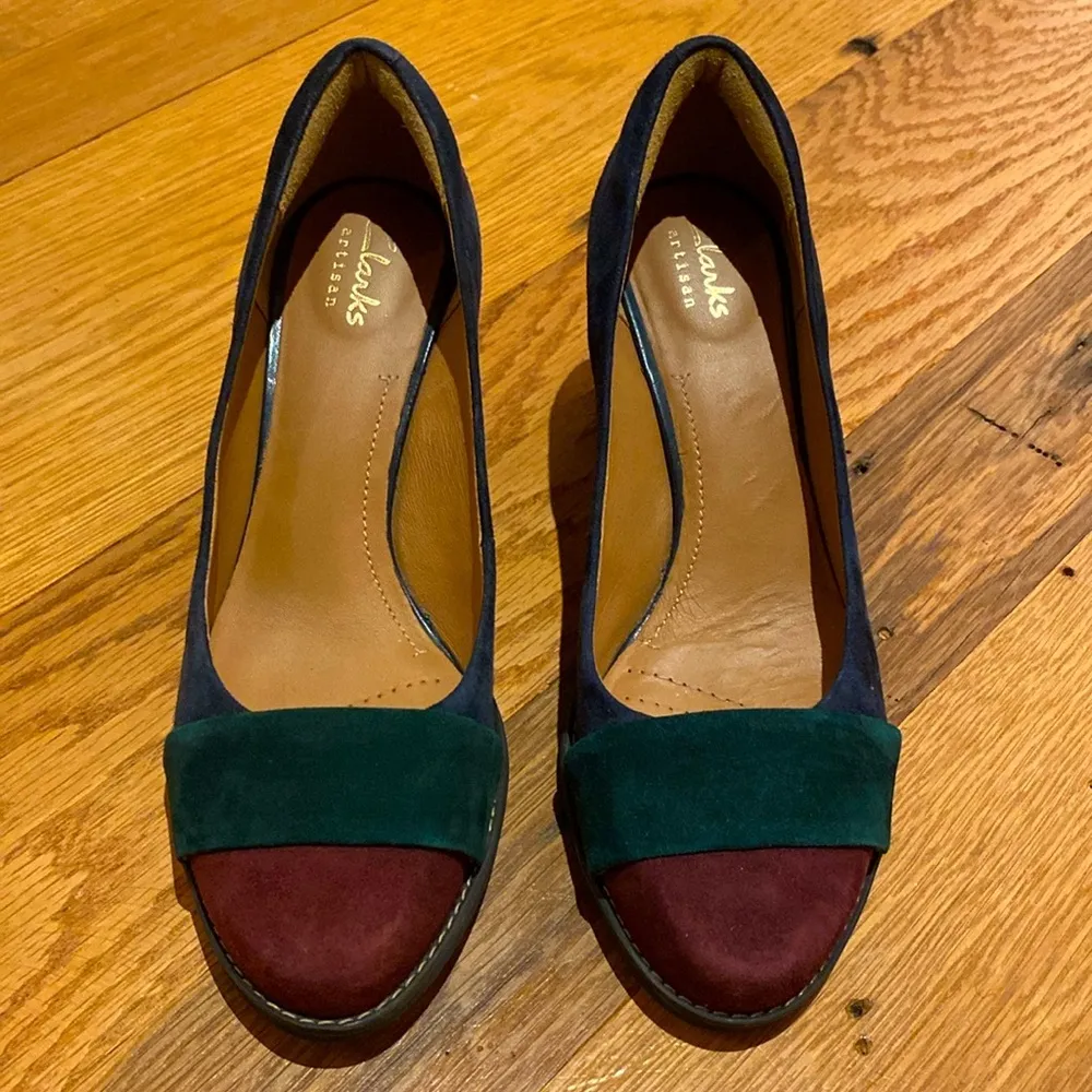 Clarks Women's Tarah Brae Colorblock
Suede Navy Plum Green Block Heels Size 6.5 - Image 4