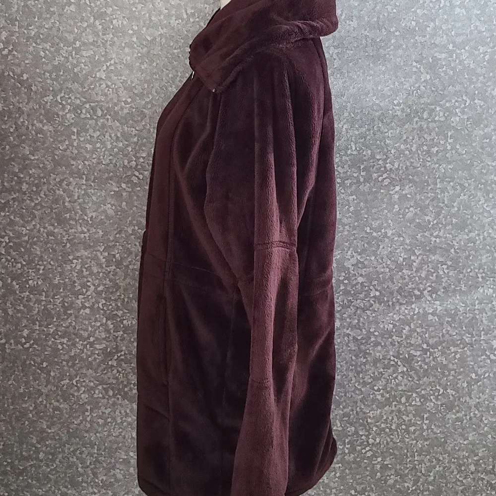 Eddie Bauer long plush fleece jacket size medium - Image 3