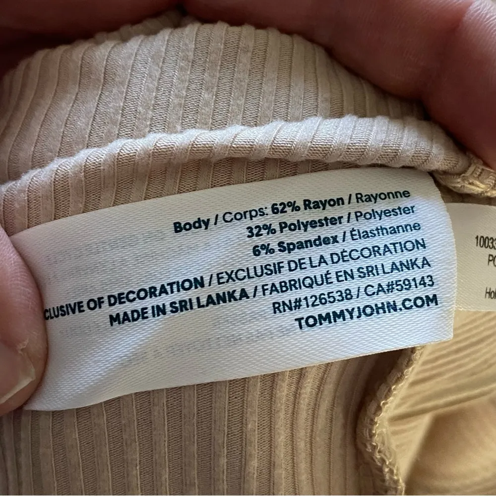 Tommy John Zen ribbed loungewear set. Long sleeve crew top with bottoms small - Image 9