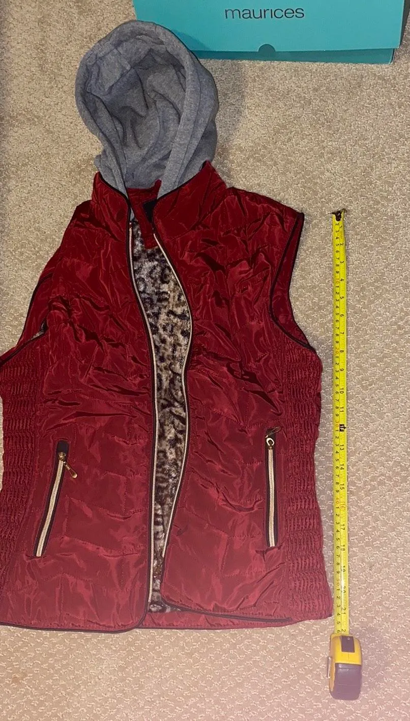 GeeGee Red Vest With Leopard Lining L - Image 2