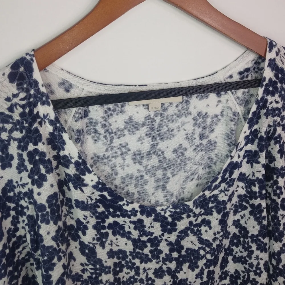 Loft  XL Navy Flowers Pullover Thin Sweater Top Plus - Image 2