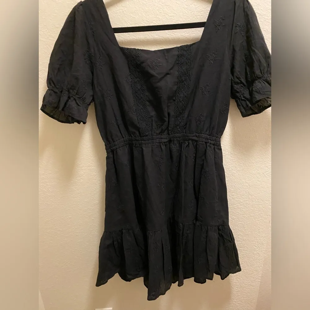 Aqua For Bloomingdale’s Black Ruffle Embroidered Mini Dress Size M New W/ Tag - Image 5