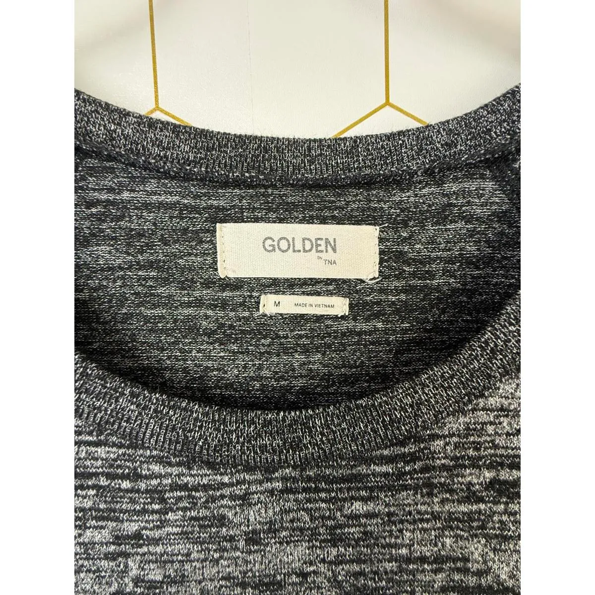 Golden by TNA Aritzia Heathered Grey Top - Image 4