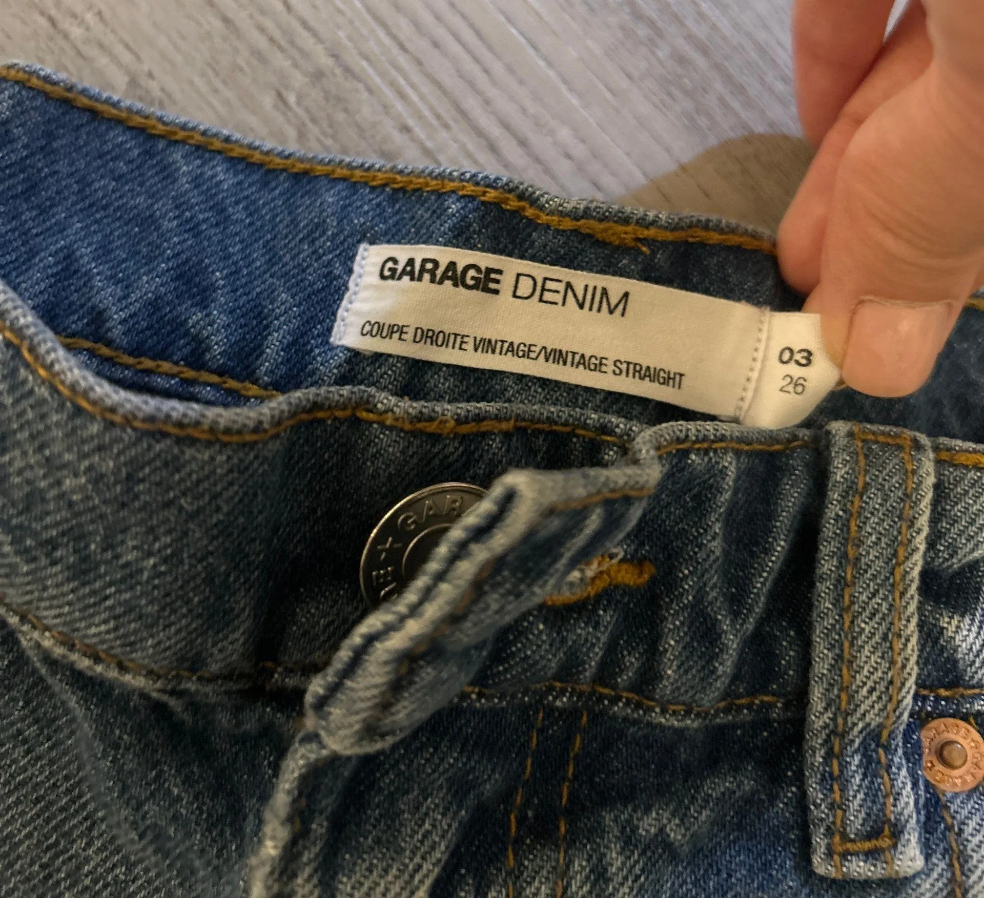 High waisted Straight Jeans - Image 2