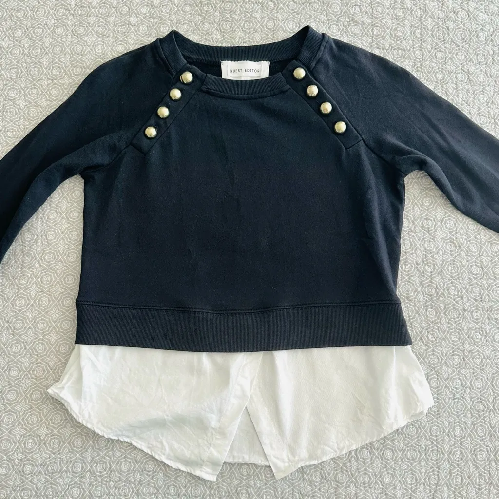 Guest Editor Anthropologie Black Sweatshirt White Shirt Hem Gold Buttons Size XS - Image 5