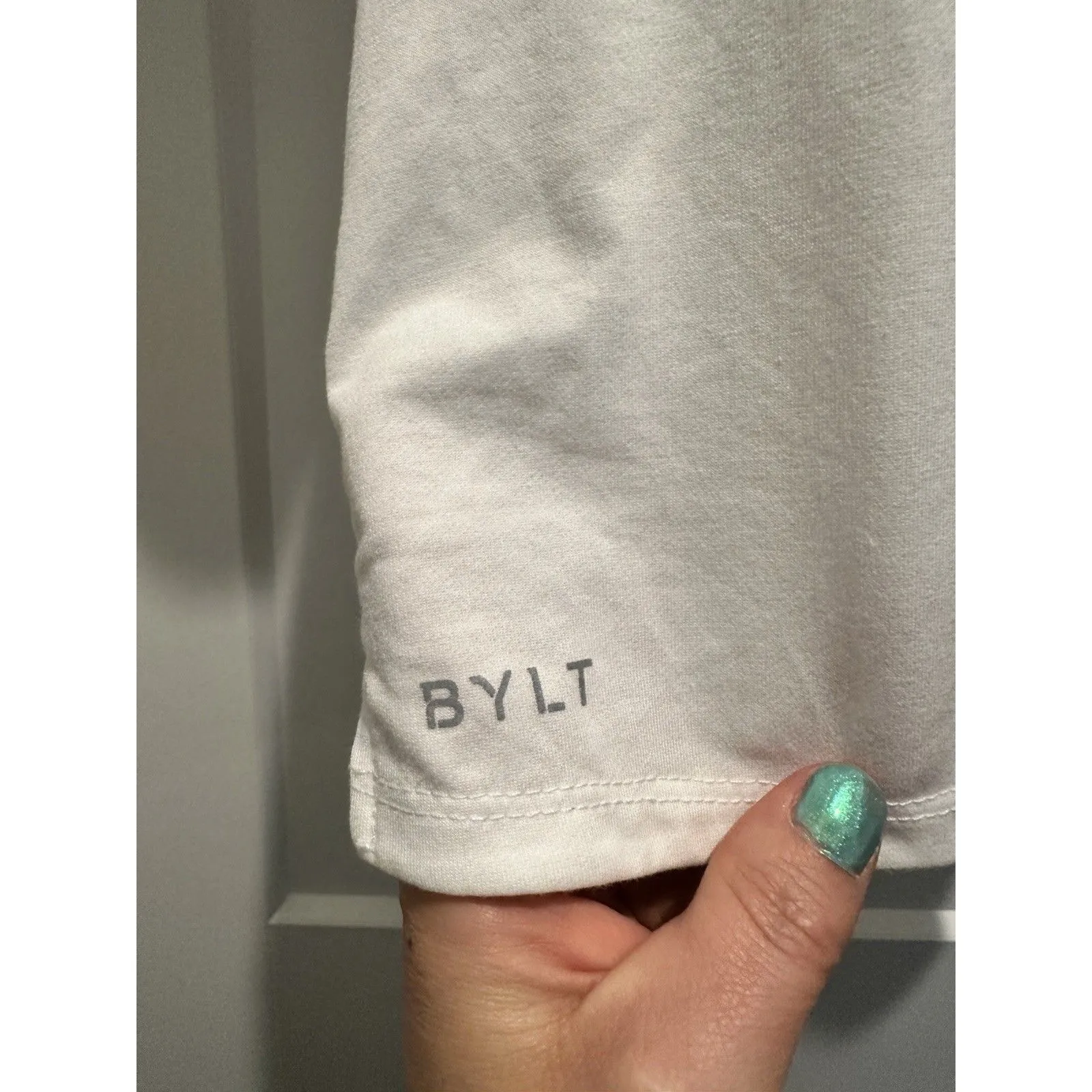 BYLT Premium Essential Cropped Crew SS T - Image 3
