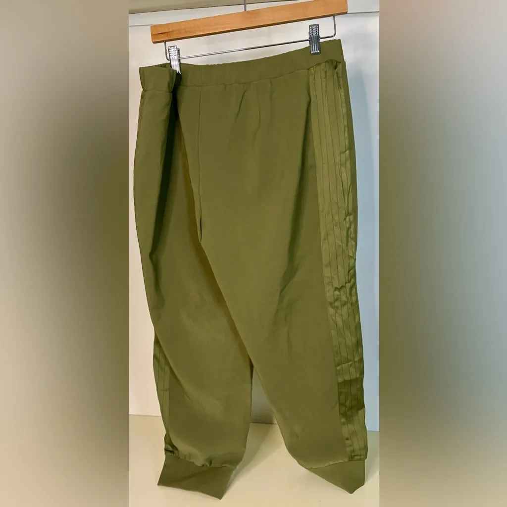 NWOT H by Halston Ankle Pull On Pants with Tuxedo Panel - Image 3