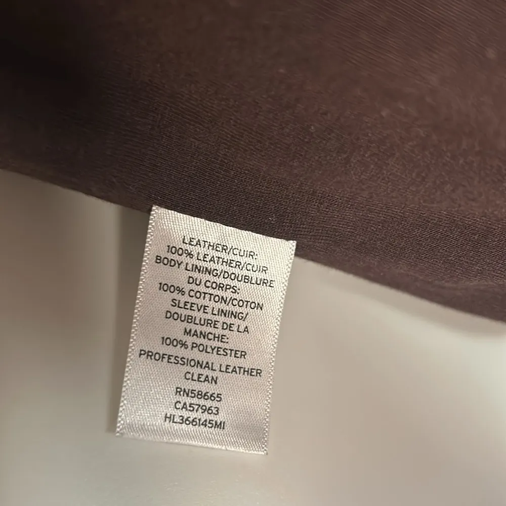 Hinge Seattle Genuine Leather Jacket - Image 3