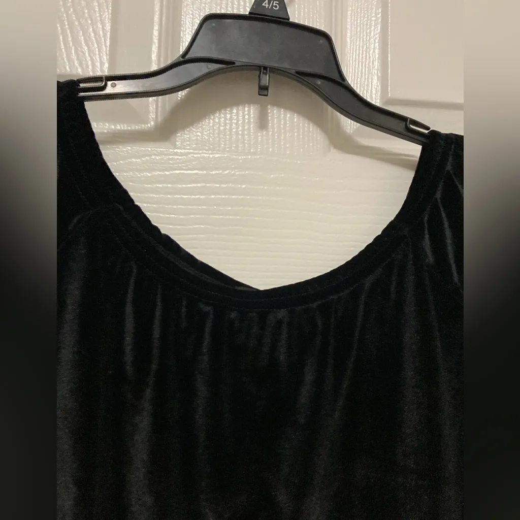 Nasty Gal Black Velvet Scoop Neck Cropped Long Sleeve Blouse Top - Image 6