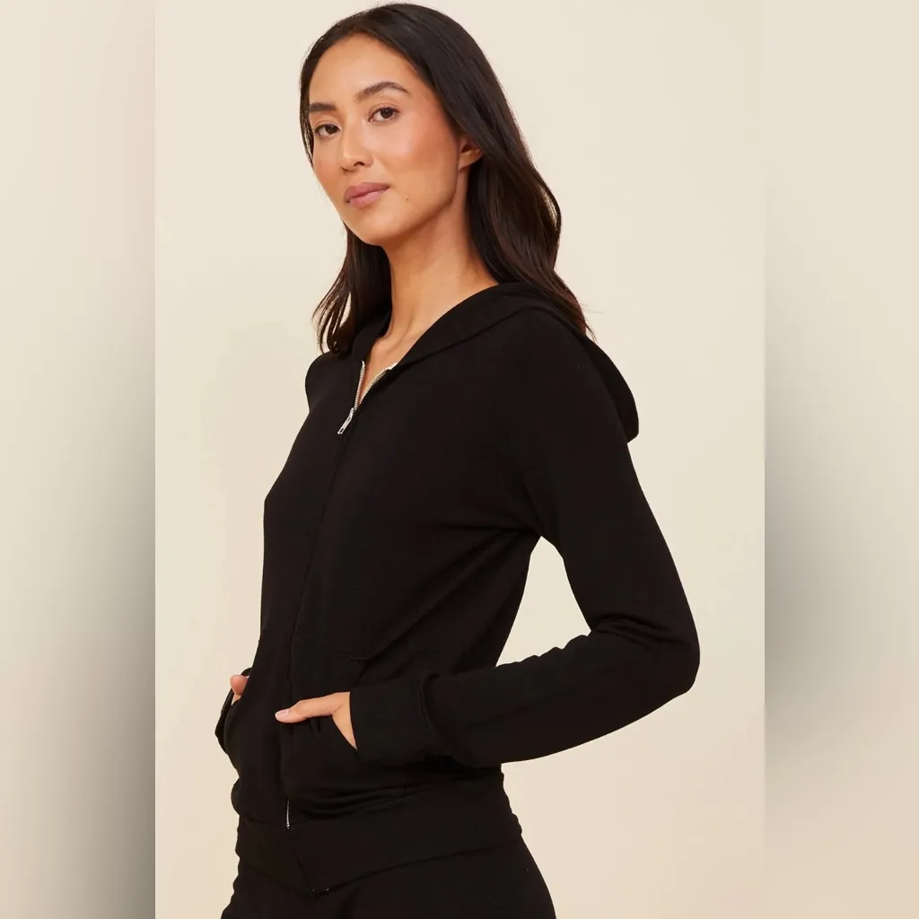 Monrow Supersoft Fleece Girlfriend Zip Up Cropped Hoody Black EUC Size XS - Image 2