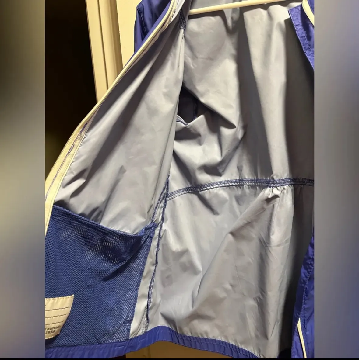 Columbia women’s periwinkle rain jacket - Image 5