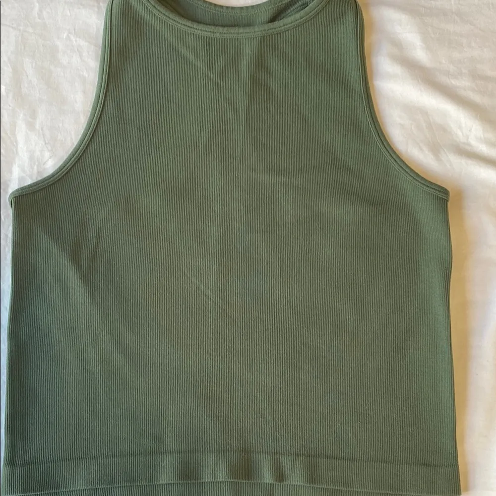 Women's Green Sleeveless top - Image 4