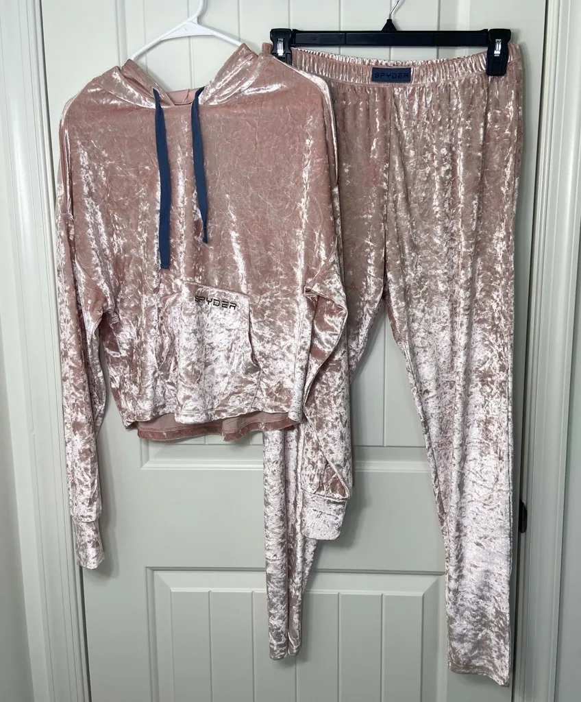 NWOT Spyder women’s light pink soft velour hooded pull on pajama set stretch L - Image 1