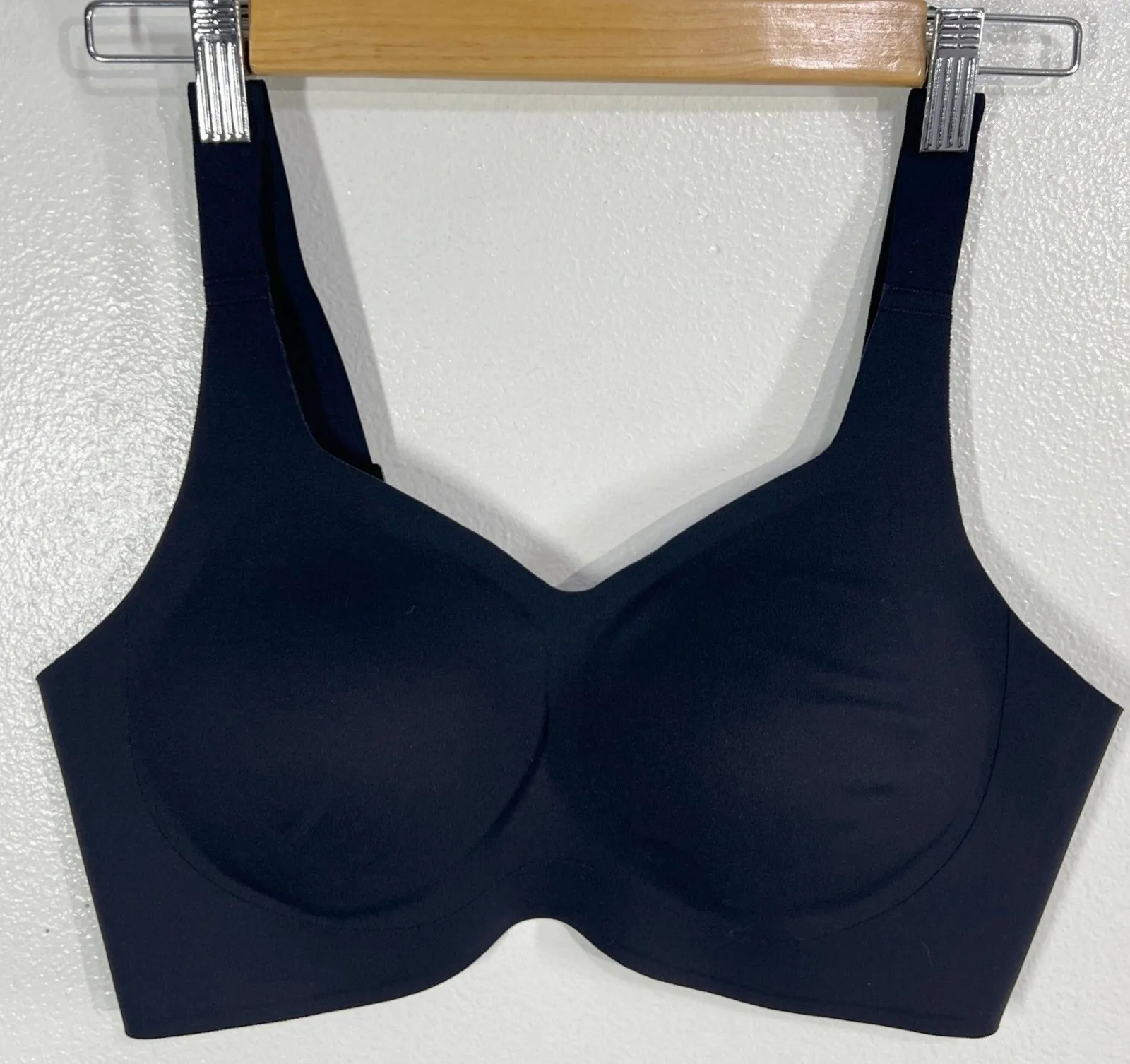 Neiwai Wireless Bra Black Size Large L 85C Seamless Smooth Comfort Everyday - Image 1