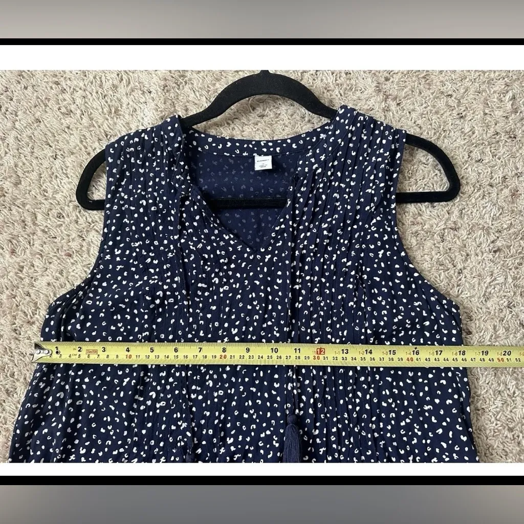 Old Navy Women’s Sleeveless Tie-Neck Swing Blue/White Leopard Print Shift Dress - Image 5