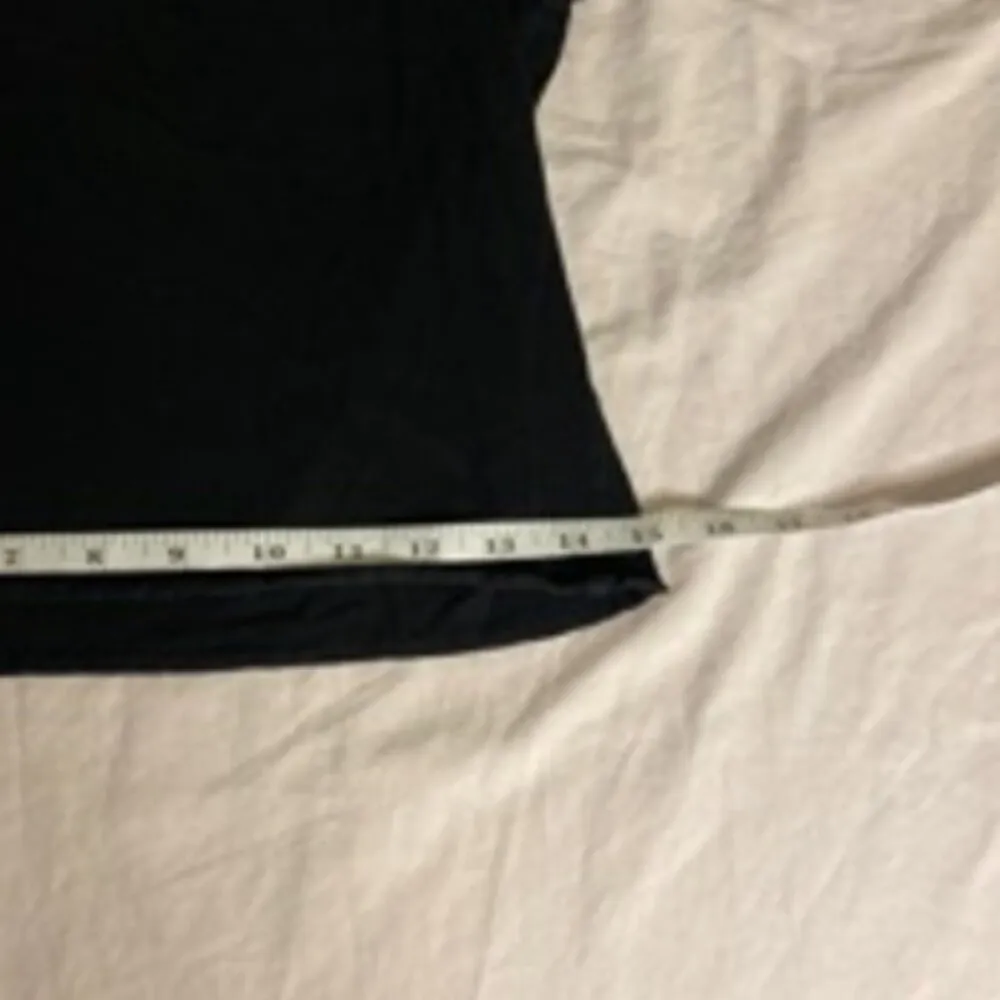 Urban Rebel Black Crop T - Image 9