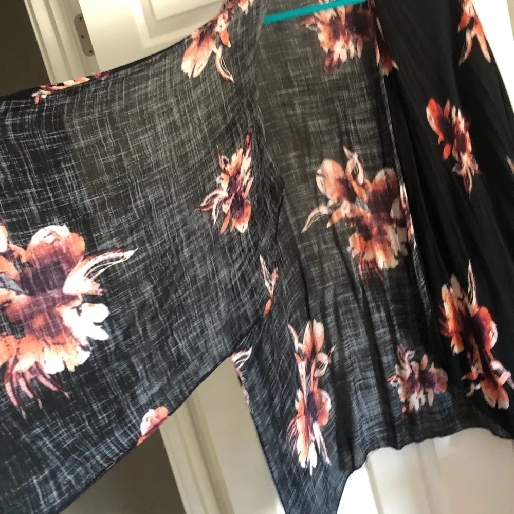 FLORAL Long Open Cardigan​ Size undefined - Image 2