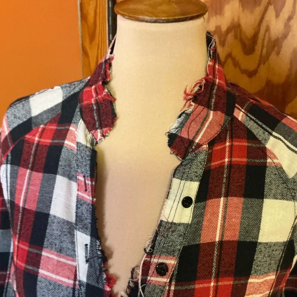 Feminine distressed oversized flannel shirt Red Size M - Image 5