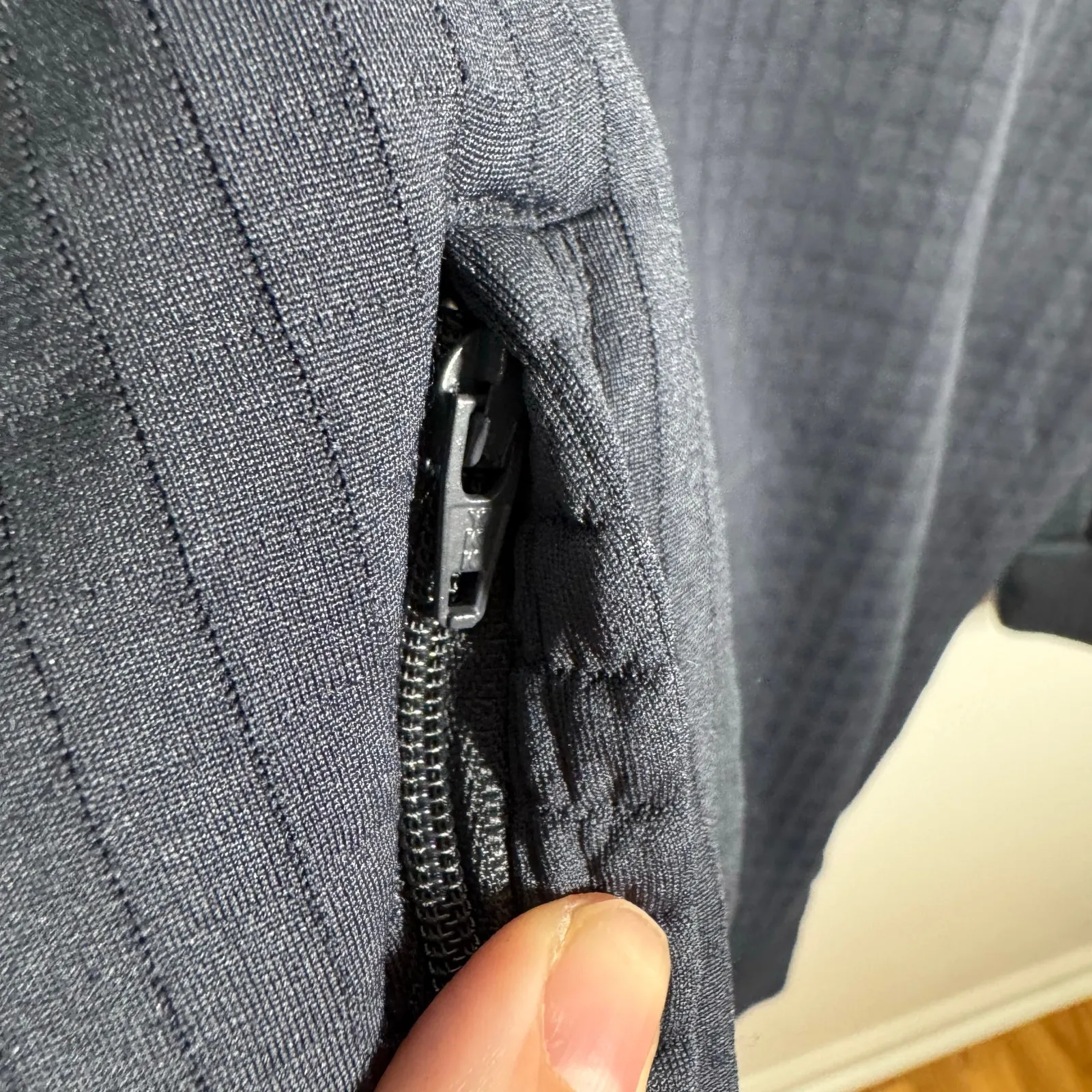 Pearl Izumi Prospect Tech Dress Women M Navy Blue Cycling Kangaroo Pocket Cozy - Image 6