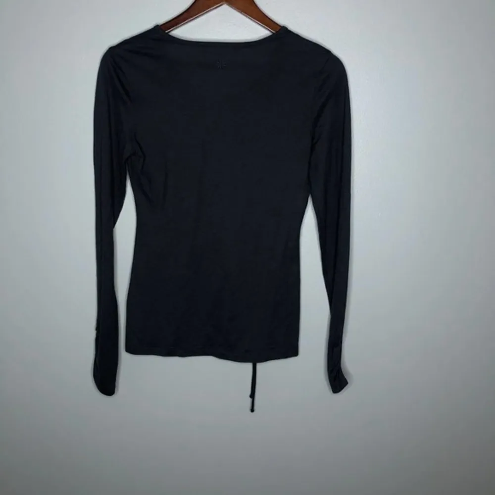 Athleta cinch front tie wool blend t-shirt v-neck - Image 6