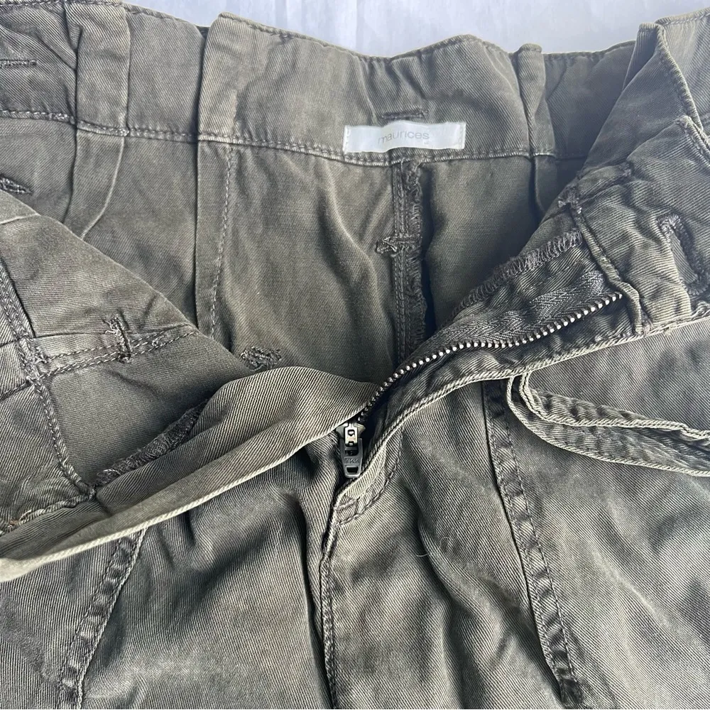 Maurices high waisted paper bag tencel pants dark green. Size 4 nwt - Image 6