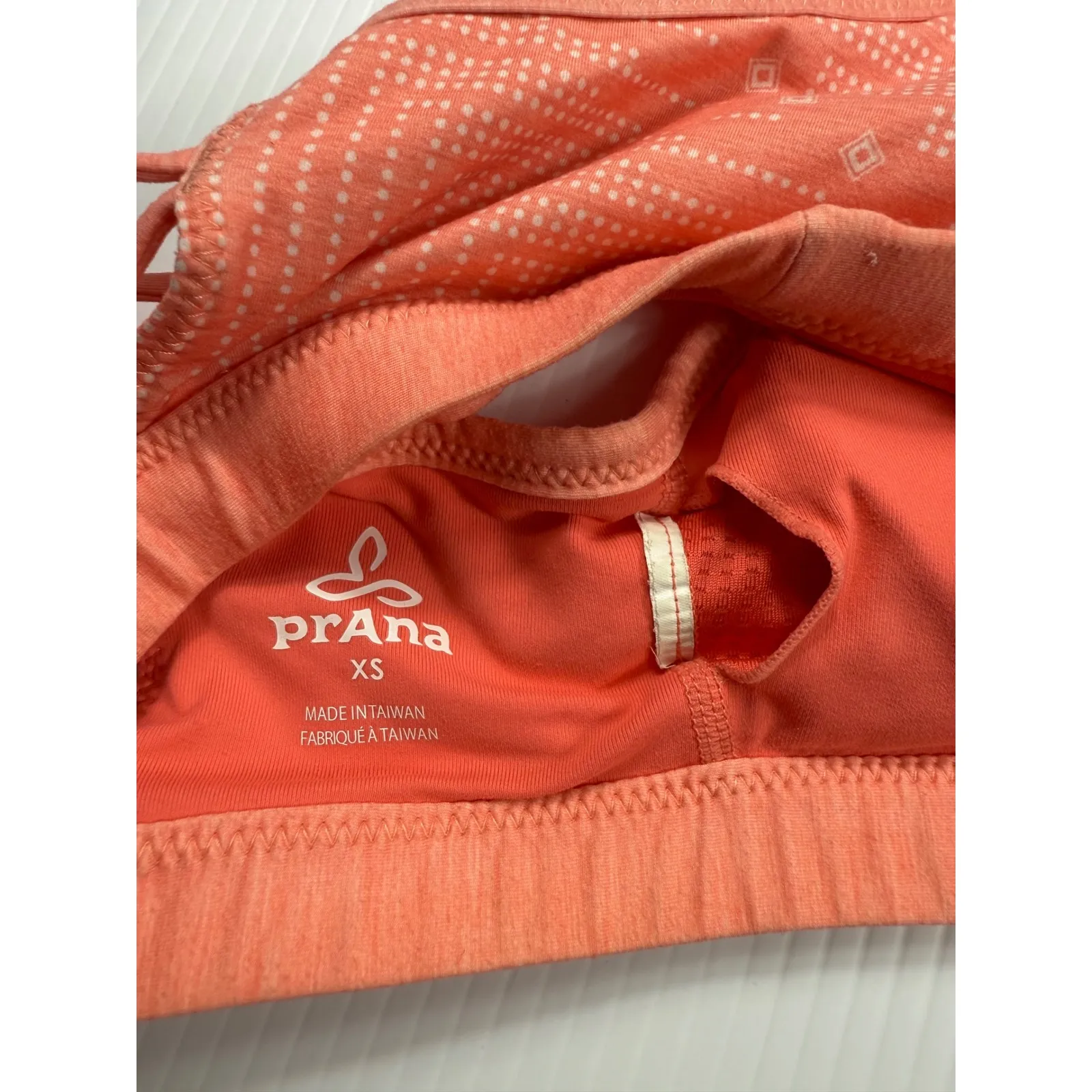 Prana‎ Sports Bra Criss Cross Back Activewear Peach Geometric Print Size XS - Image 6