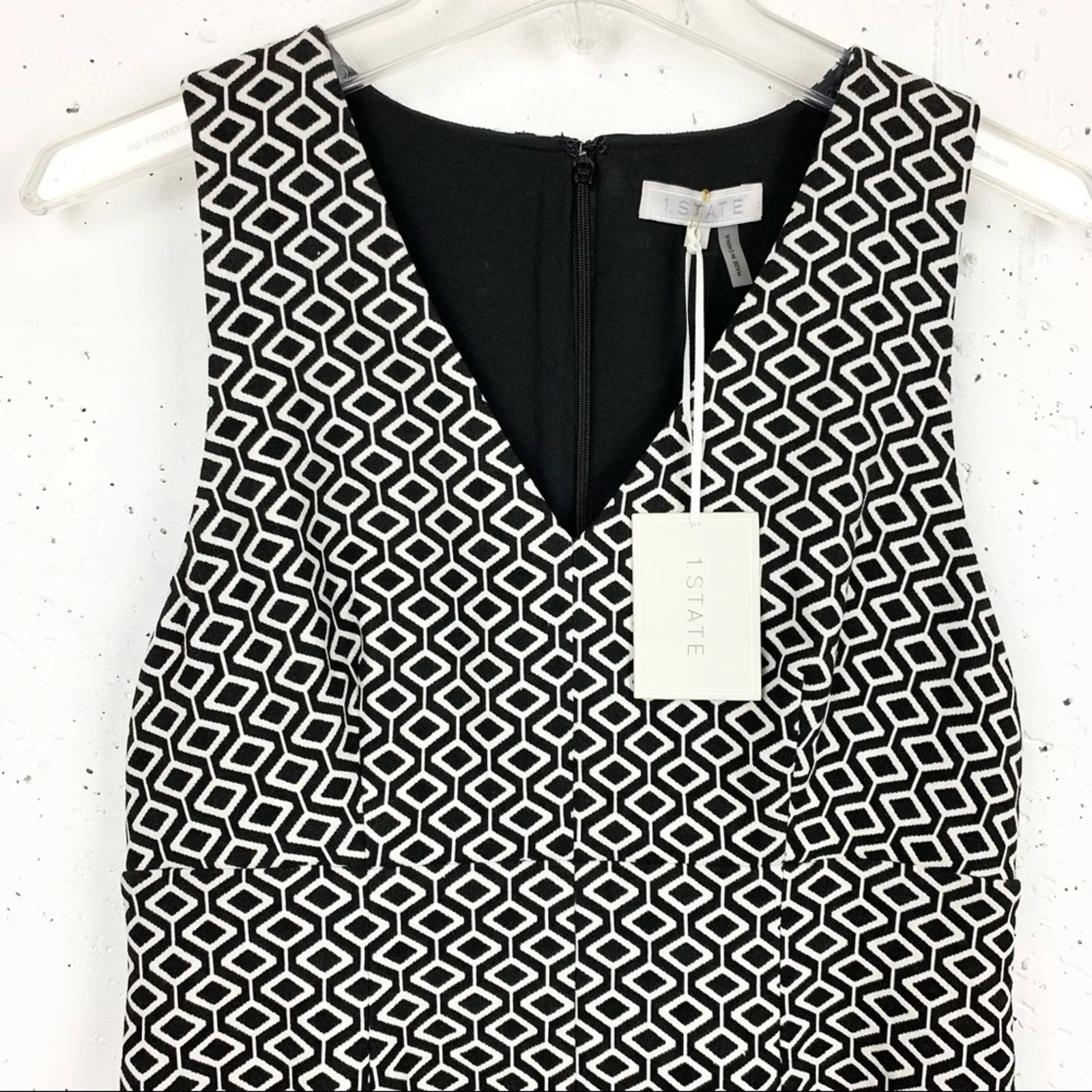 1.State Sleeveless V-Neck Fit & Flare Geometric Dress Black White Size Small - Image 6