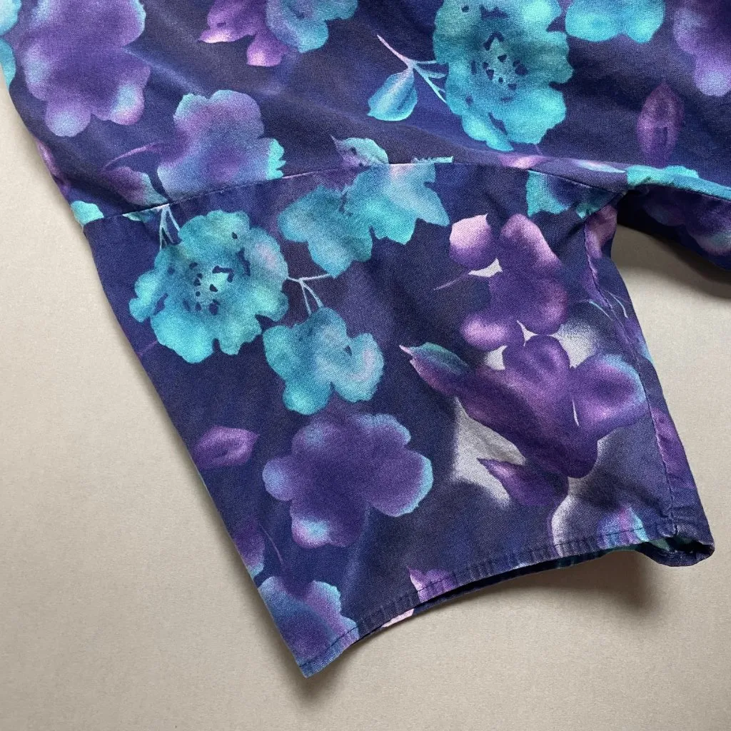 Vintage Floral Shirt Floral Eclectic Print Short Sleeve Women Vibrant Top Purple Size L - Image 8