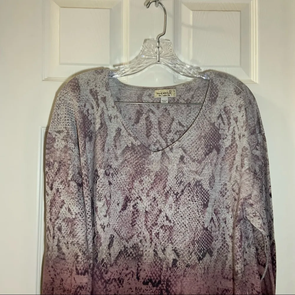 Oneworld Grey/Maroon Snake Print Knit 3/4 Sleeve Blouse 1X - Image 5