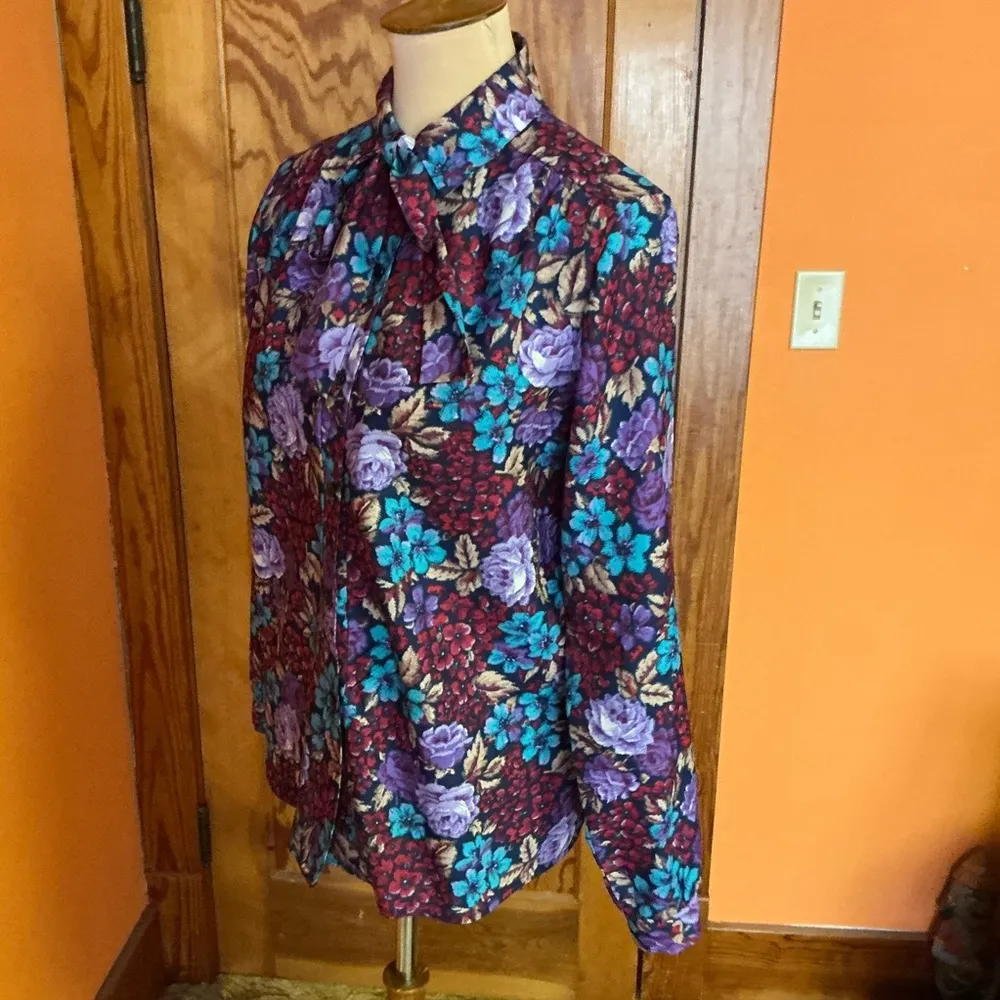 Vtg 70s Bright Floral Blouse Blue Size M - Image 9
