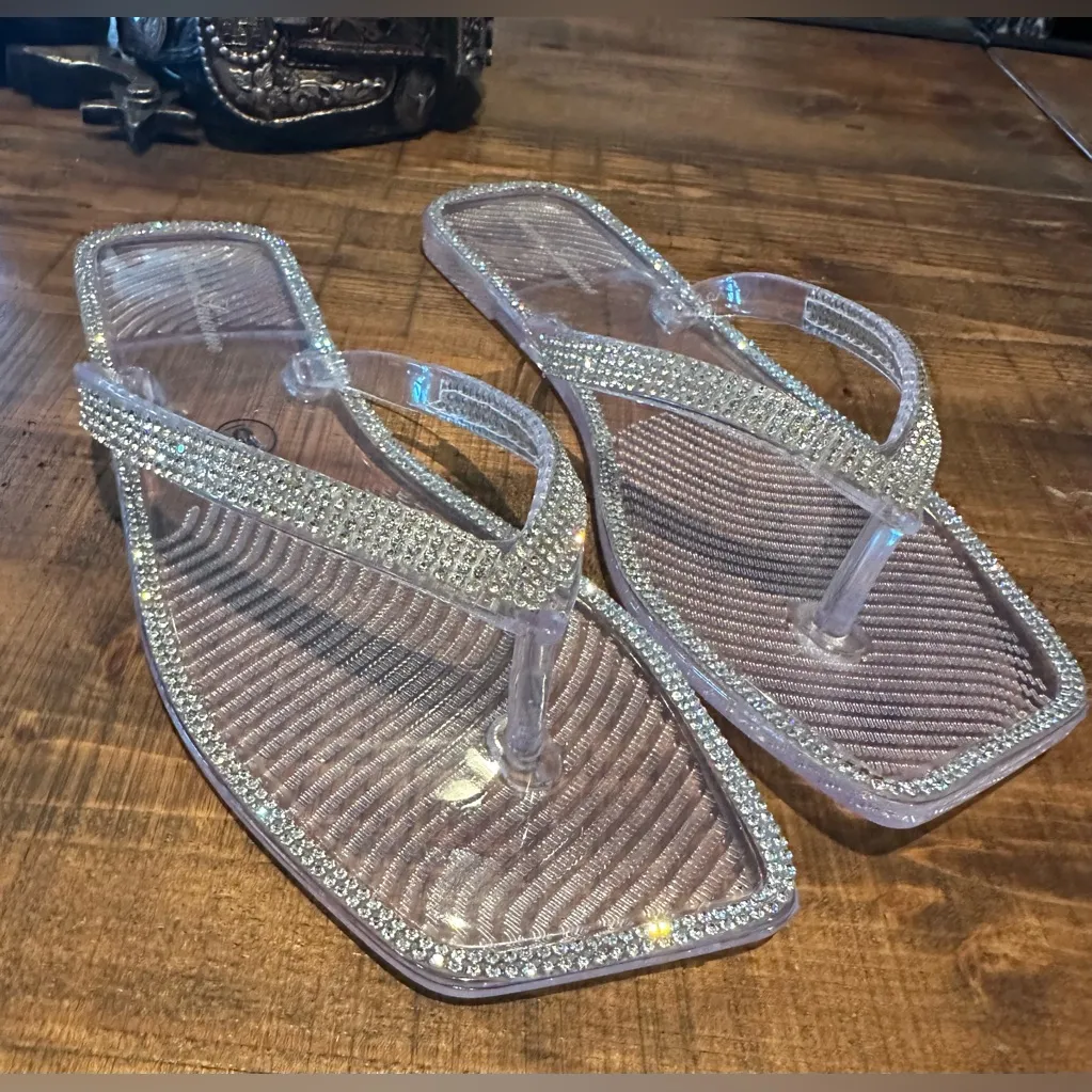 LAUREN LORRAINE Tampa Clear Jelly Rhinestone Embellished Thong Sandal Silver Size 6 - Image 2