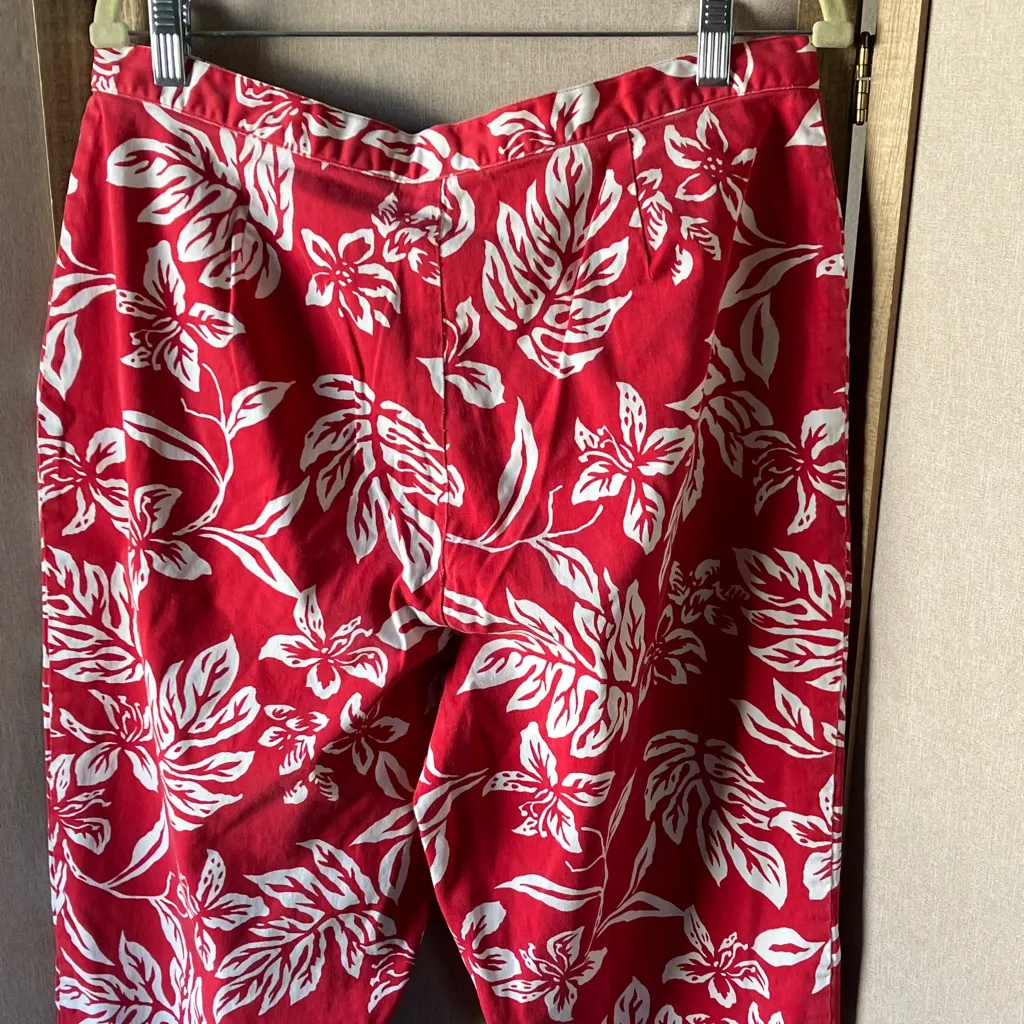 Avenue  Crimson Abstract Print cropped slacks 16 - Image 7