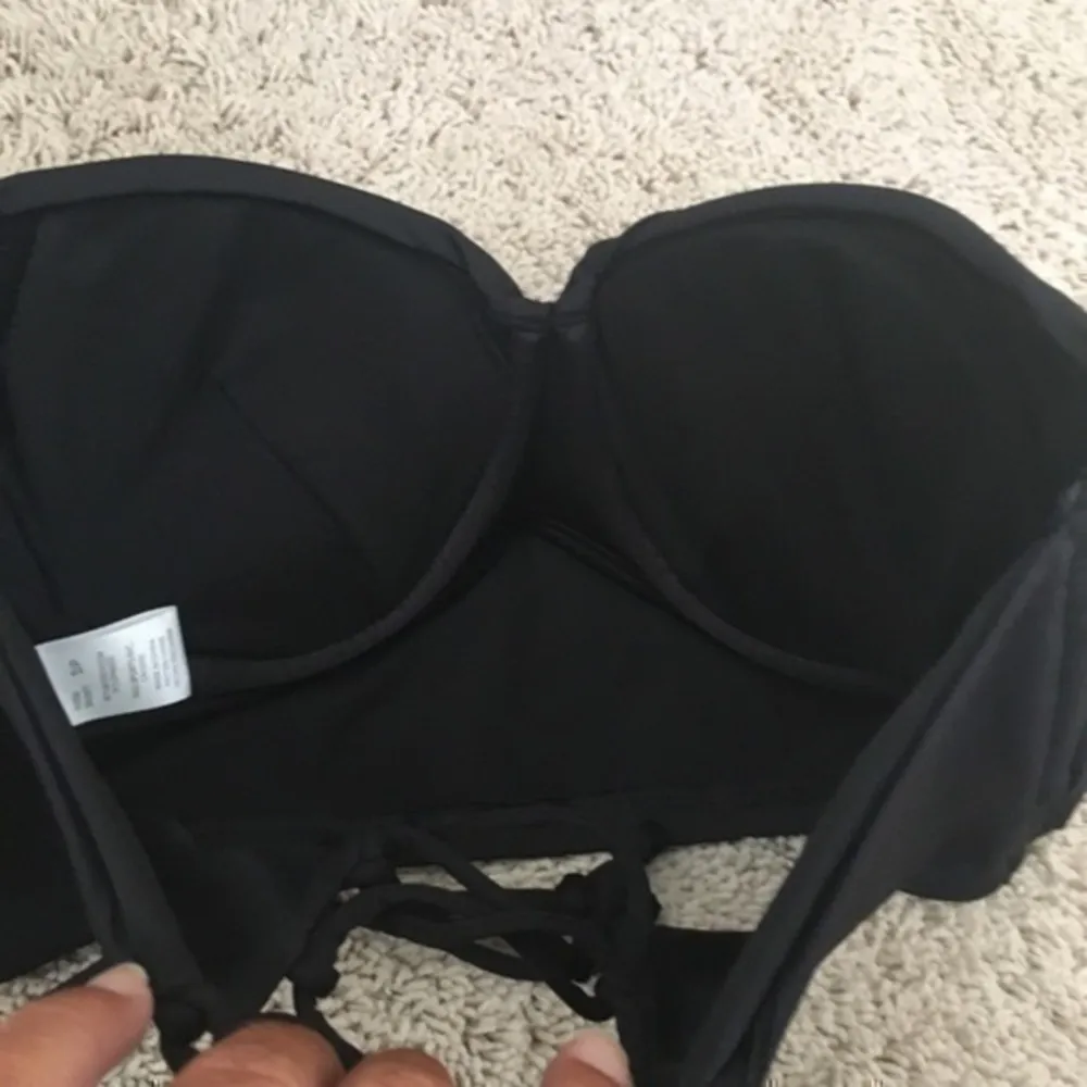 Skye Swimwear black penny crop bandeau size small - Image 5