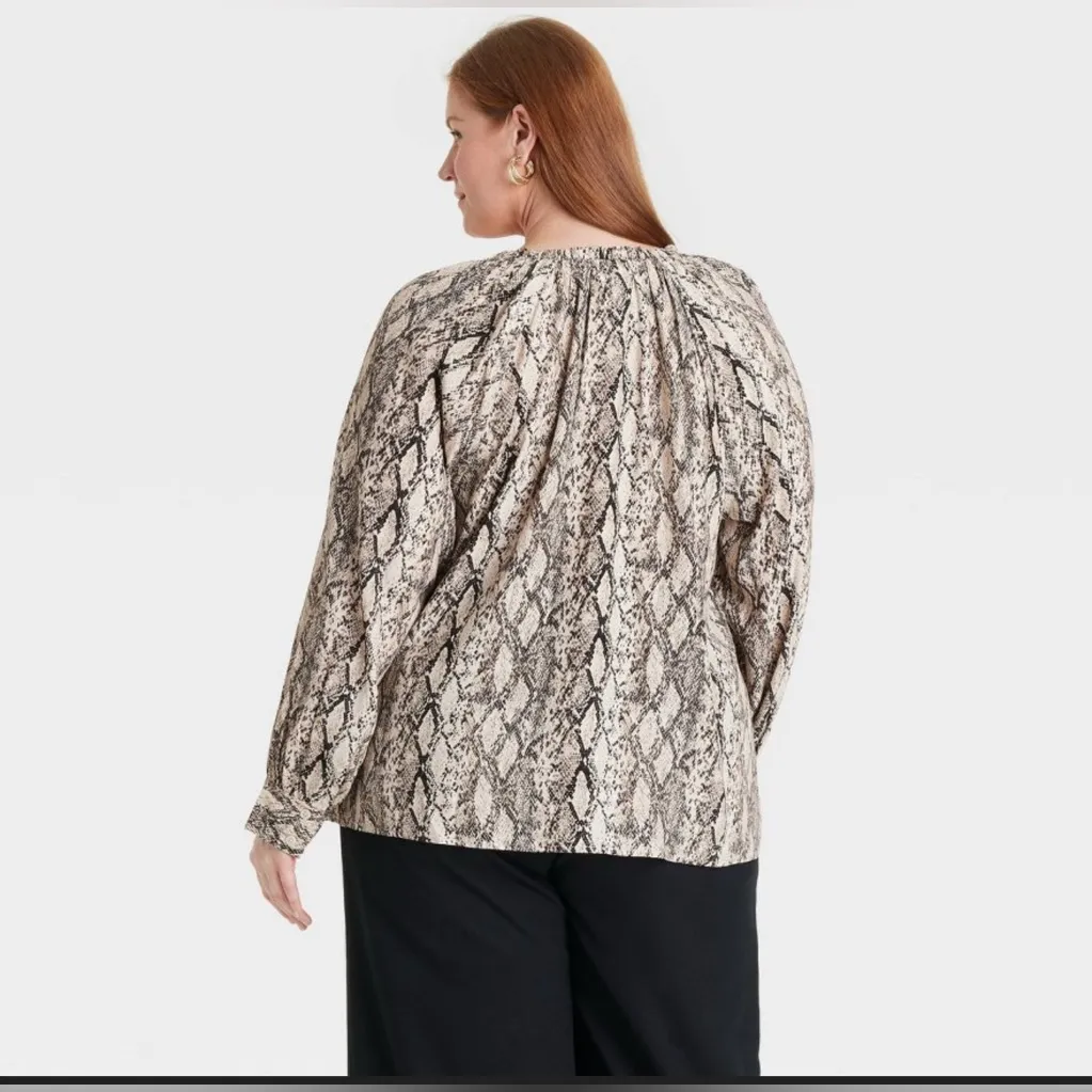 New Women's AVA & VIV Snake Print raglan long sleeve blouse Tan Black Size 3X - Image 3