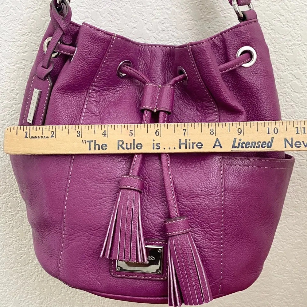 TIGNANELLO Purple Magenta Pebbled Leather Drawstring Tassel Bucket Shoulder Bag - Image 8