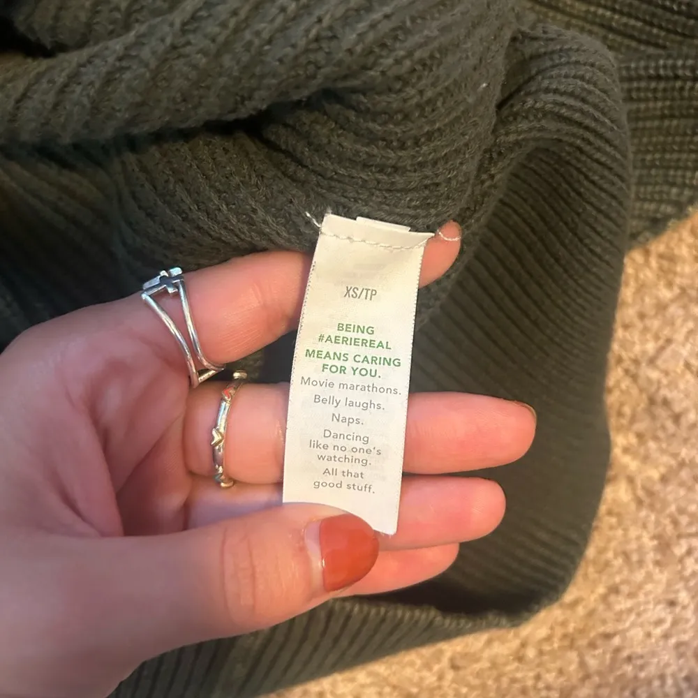Aerie olive green sweater size XS - Image 8