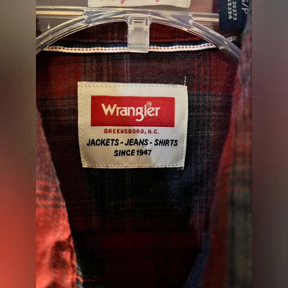 Wrangler shirt awesome plaid SP western shirt, great colors, EUC, quality, flex - Image 2