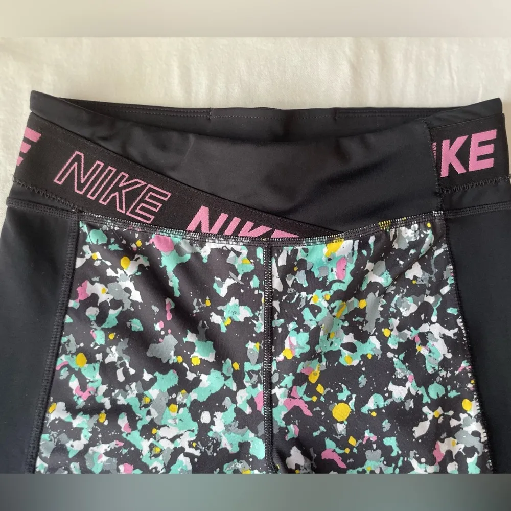 Nike Dri Fit One Tight JDIY G Splatter All Day Wear Leggings with Stash Pocket - Image 6