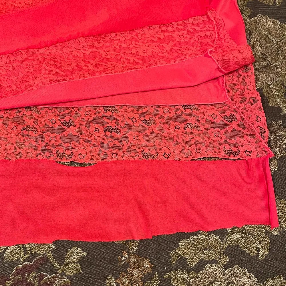 Vintage 50s/60s Munsingwear Tricot Nylon Full Slip Dress size 38 Red Lace - Image 6
