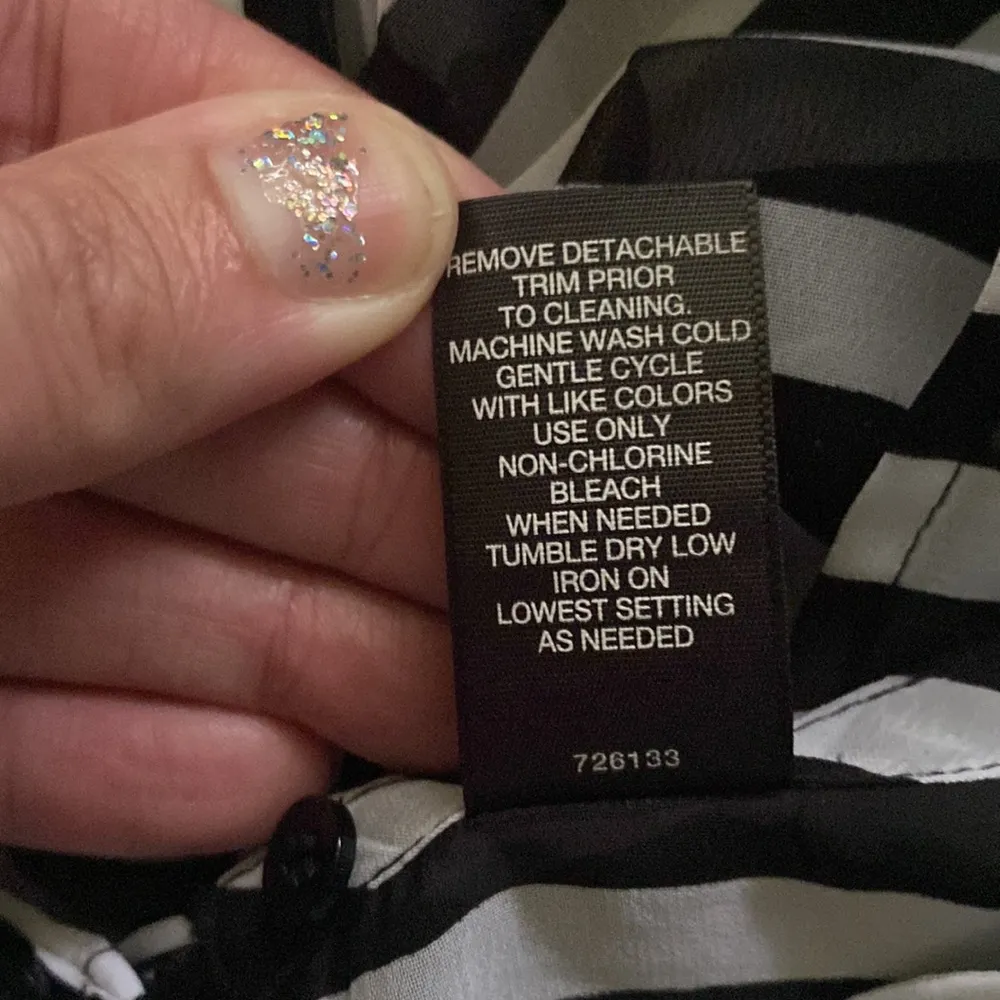 Bisou Bisou black white striped sequin collar open back tie blouse, size XS - Image 8