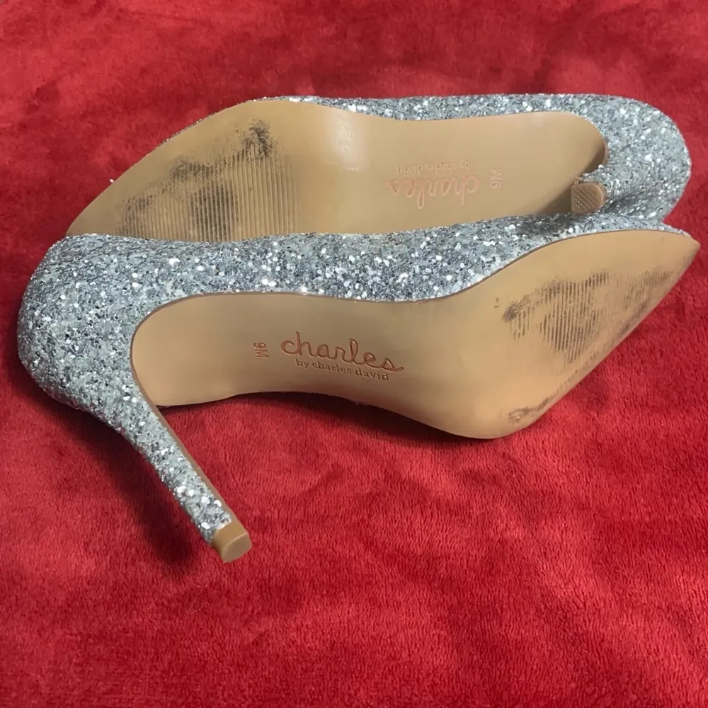 Charles by Charles David Women's  Heels, Silver, Size 9M glitter - Image 5