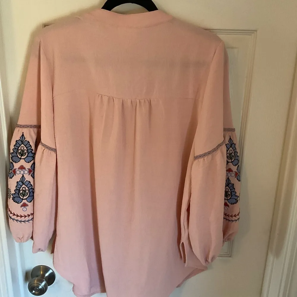 Fig&Flower Pink Embroidered Button Down Blouse Size L Size L - Image 9
