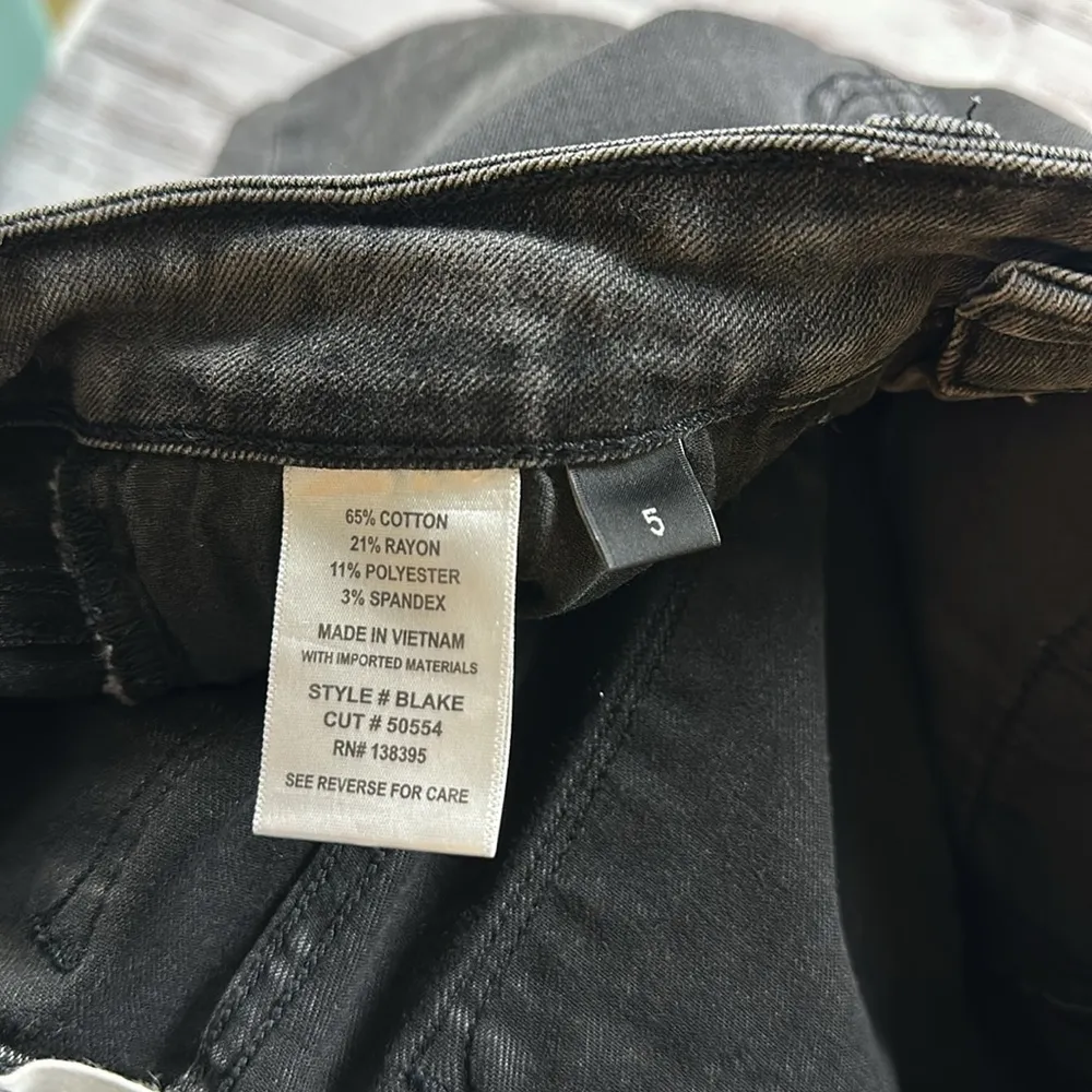 Carly Jean Blake skinny jeans black wash distressed size 5 - Image 7