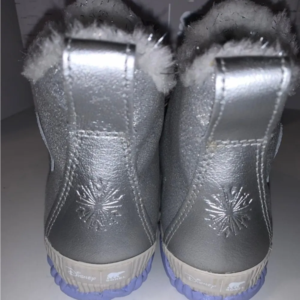 SOREL X DISNEY Frozen Out ‘N About Silver Waterproof Faux Shearling Boots - Image 4