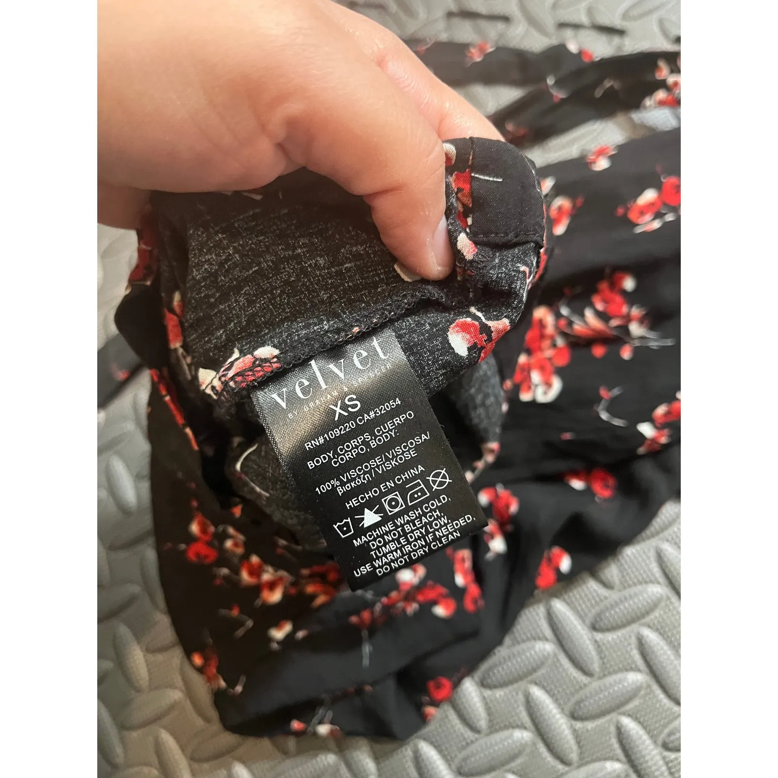 Velvet Graham & Spencer For Anthropologie Freddy Floral Black Red Jumpsuit XS - Image 9